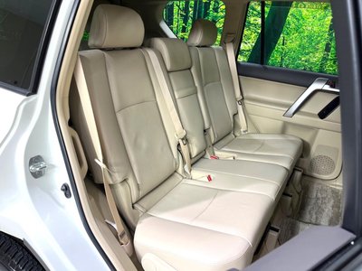 TOYOTA LAND CRUISER PRADO - 9