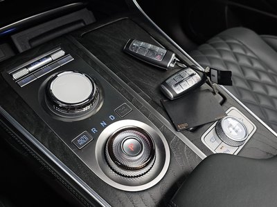 2023 Genesis GV80 photo 9