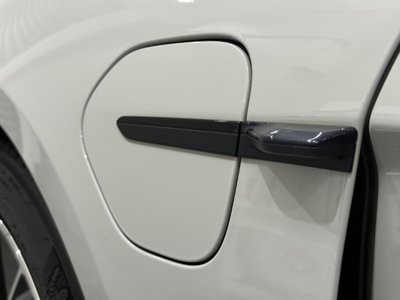 2022 Porsche TAYCAN 缩略图 18