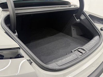 2022 Porsche TAYCAN 缩略图 19