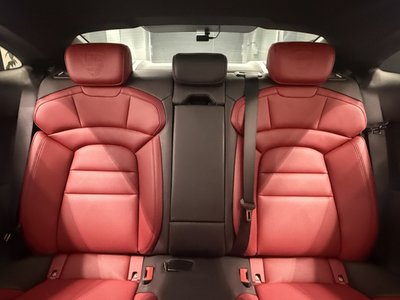 2022 Porsche TAYCAN 缩略图 15