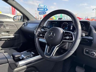 MERCEDES-BENZ GLA - 9