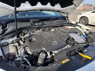 MERCEDES-BENZ GLA - 8