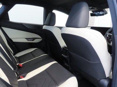صورة مصغرة 13 لـ 2023 Lexus NX