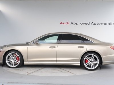 AUDI S8 - 10