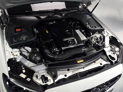 MERCEDES-BENZ E-CLASS - 7