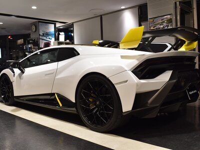 LAMBORGHINI HURACAN - 4