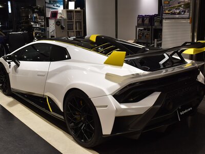 LAMBORGHINI HURACAN - 8
