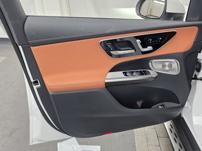 صورة مصغرة 14 لـ 2024 Mercedes-BENZ GLC
