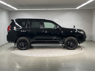 TOYOTA LAND CRUISER PRADO - 3