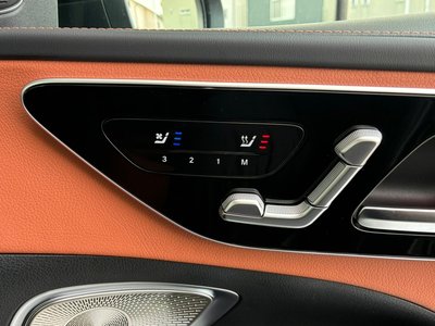 2025 Mercedes-BENZ C-CLASS AMG thumbnail 19