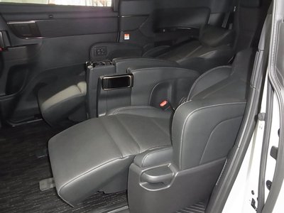 2023 Toyota ALPHARD thumbnail 23