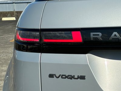 2025 LAND Rover RANGE ROVER EVOQUE — миниатюра 36
