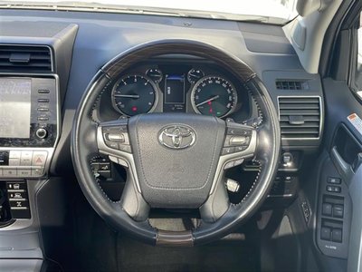 TOYOTA LAND CRUISER PRADO - 8