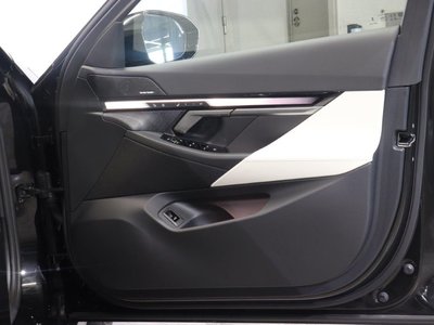 2025 BMW 5 SERIES — миниатюра 49