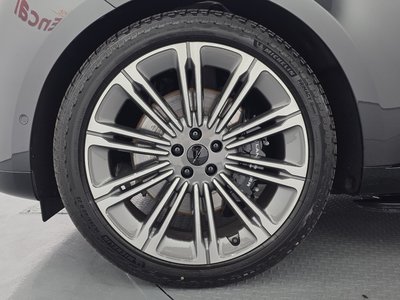 2026 LAND Rover RANGE ROVER photo 8