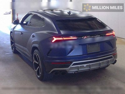 LAMBORGHINI URUS - 2