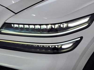 2024 Genesis GV80 photo 9