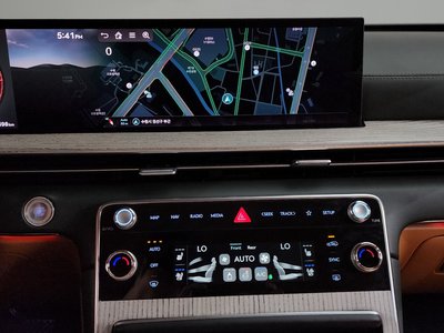 2024 Genesis GV80 thumbnail 19