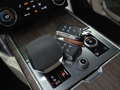 2022 LAND Rover RANGE ROVER — миниатюра 12