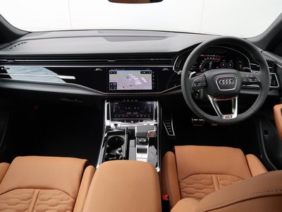 AUDI RS Q8 - 6