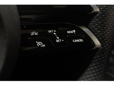 MERCEDES-BENZ E-CLASS - 8