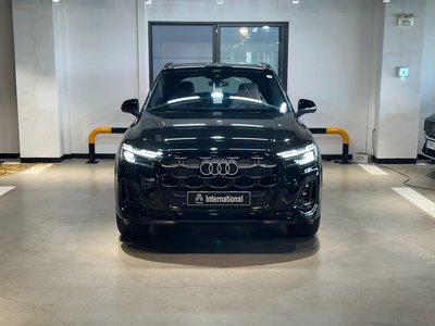2026 AUDI Q7 photo 1