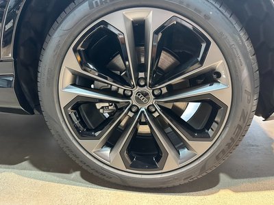 2026 AUDI Q7 photo 7