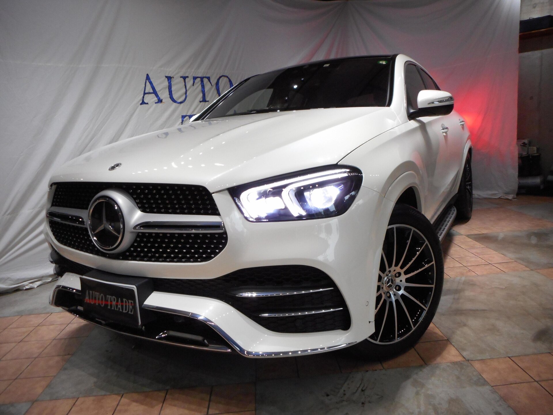 MERCEDES-BENZ GLE COUPE - View 1