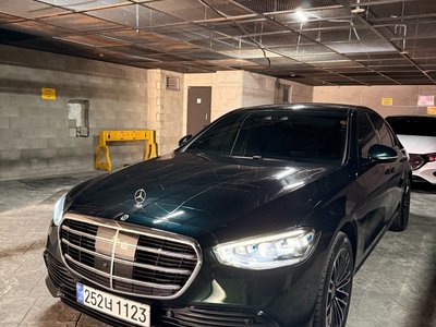 2024 Mercedes-BENZ S-CLASS photo 2