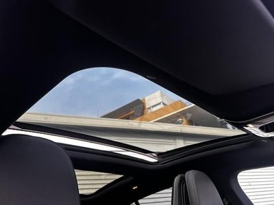 MERCEDES-BENZ EQE - 7