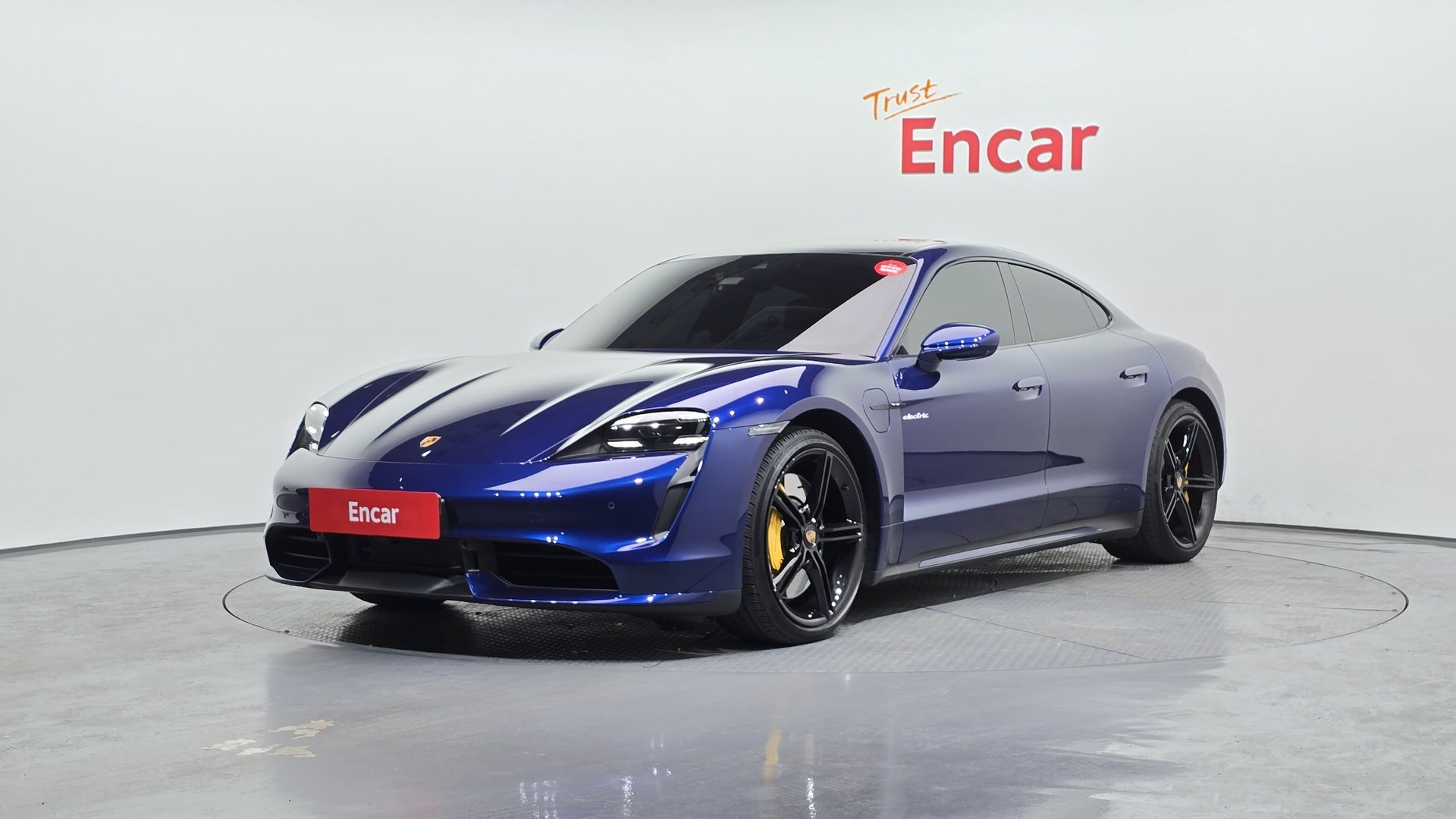 PORSCHE TAYCAN - View 1