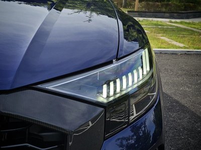 صورة 7 لـ 2021 AUDI RS Q8