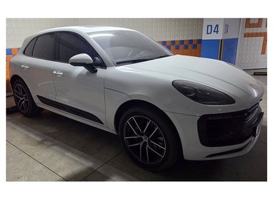 صورة 2 لـ 2023 Porsche MACAN