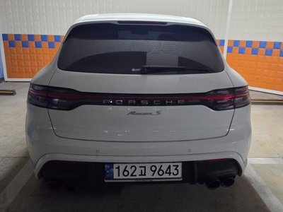 صورة 7 لـ 2023 Porsche MACAN