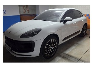 صورة 4 لـ 2023 Porsche MACAN