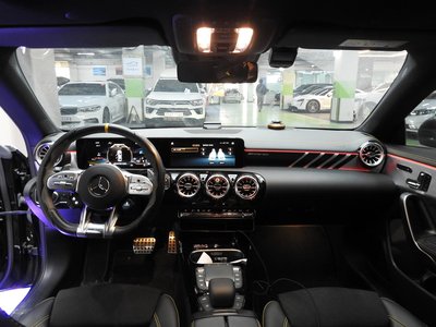 MERCEDES-BENZ CLA - 4