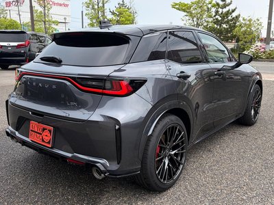LEXUS LBX - 7