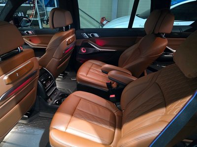 2025 BMW X7 — миниатюра 14