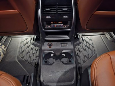 2025 BMW X7 — миниатюра 13