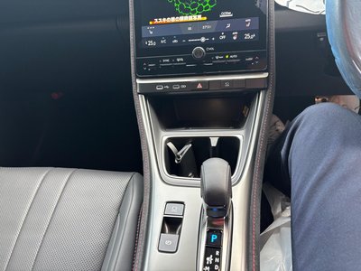 2026 Lexus LBX — миниатюра 27