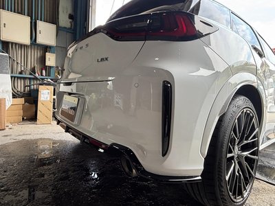 2026 Lexus LBX — миниатюра 12