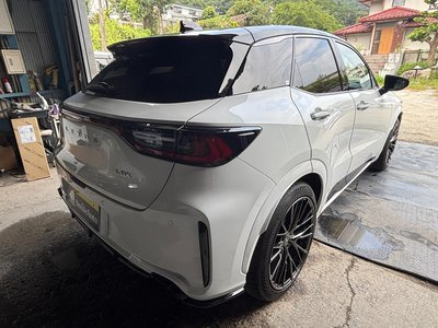 2026 Lexus LBX — миниатюра 16