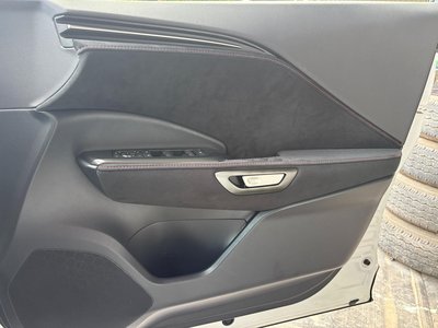 2026 Lexus LBX — миниатюра 38