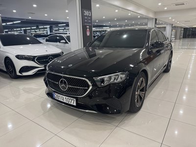 MERCEDES-BENZ E-CLASS - 1