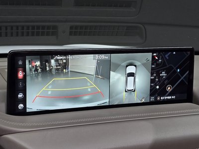 2021 Genesis GV80 thumbnail 23