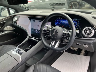 MERCEDES-BENZ EQS AMG - 8