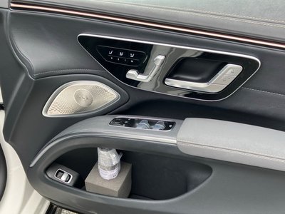MERCEDES-BENZ EQS AMG - 7