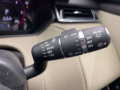 2020 LAND Rover RANGE ROVER VELAR — миниатюра 20
