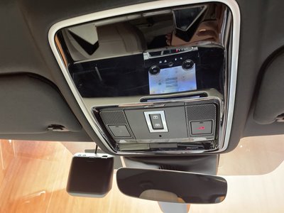 2020 LAND Rover RANGE ROVER VELAR — миниатюра 25
